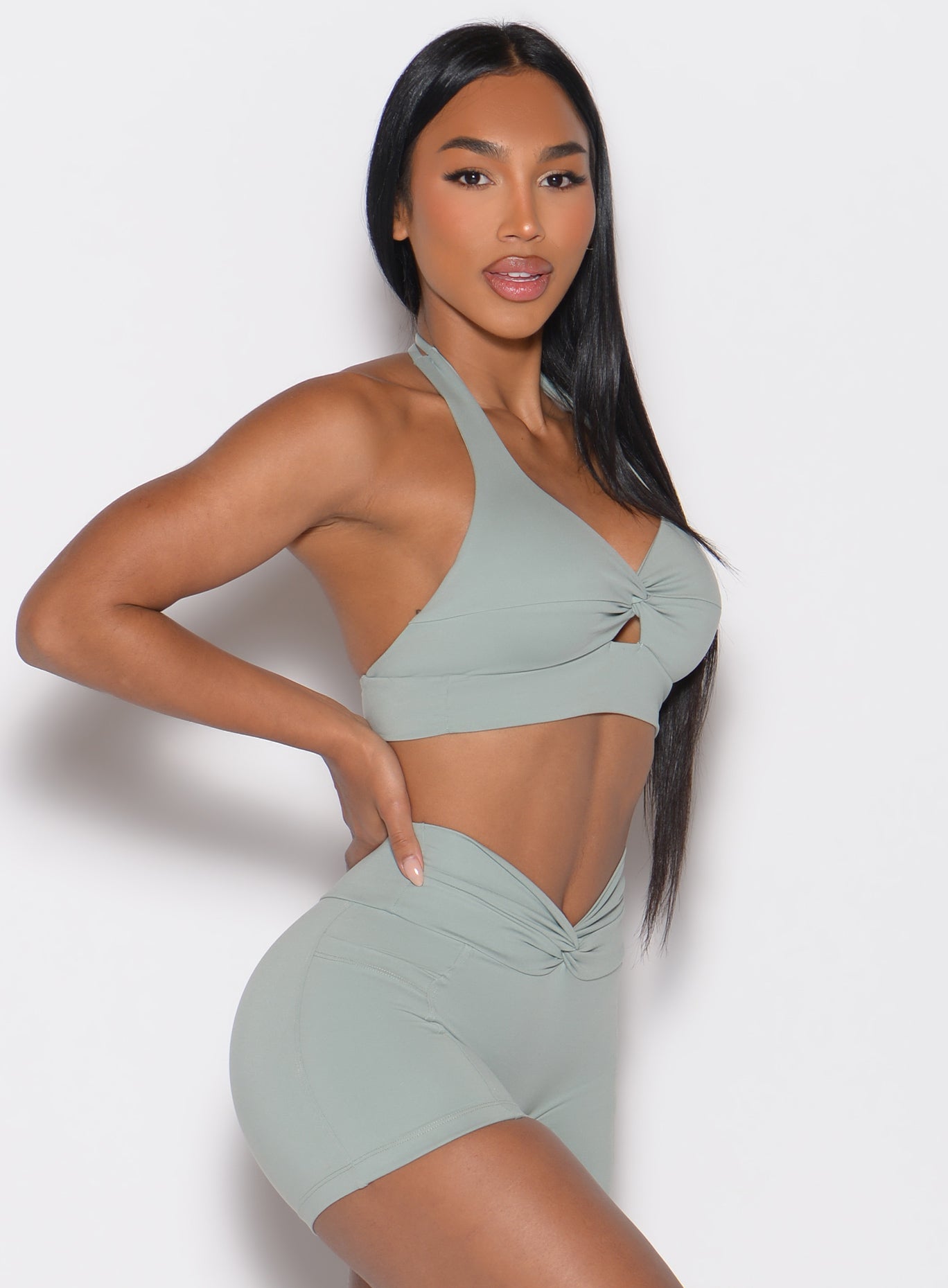 Backless Knot Bra - Image 3